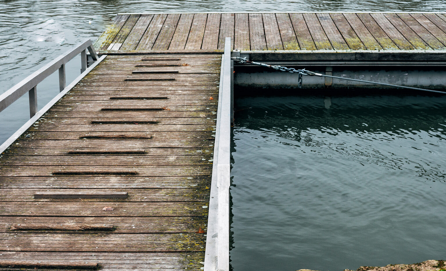 Sheet Pile Cofferdams - Marine Construction Magazine