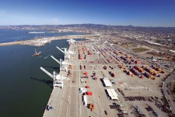 Bigge Crawlers Assist in Build of Oakland, Calif. Port Cranes
