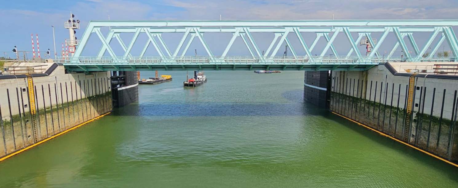 ShibataFenderTeam Equips Terneuzen’s New Lock, Netherlands